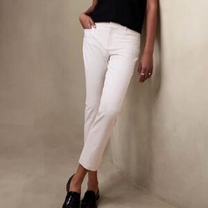 Banana Republic Factory Cream Cropped Pants